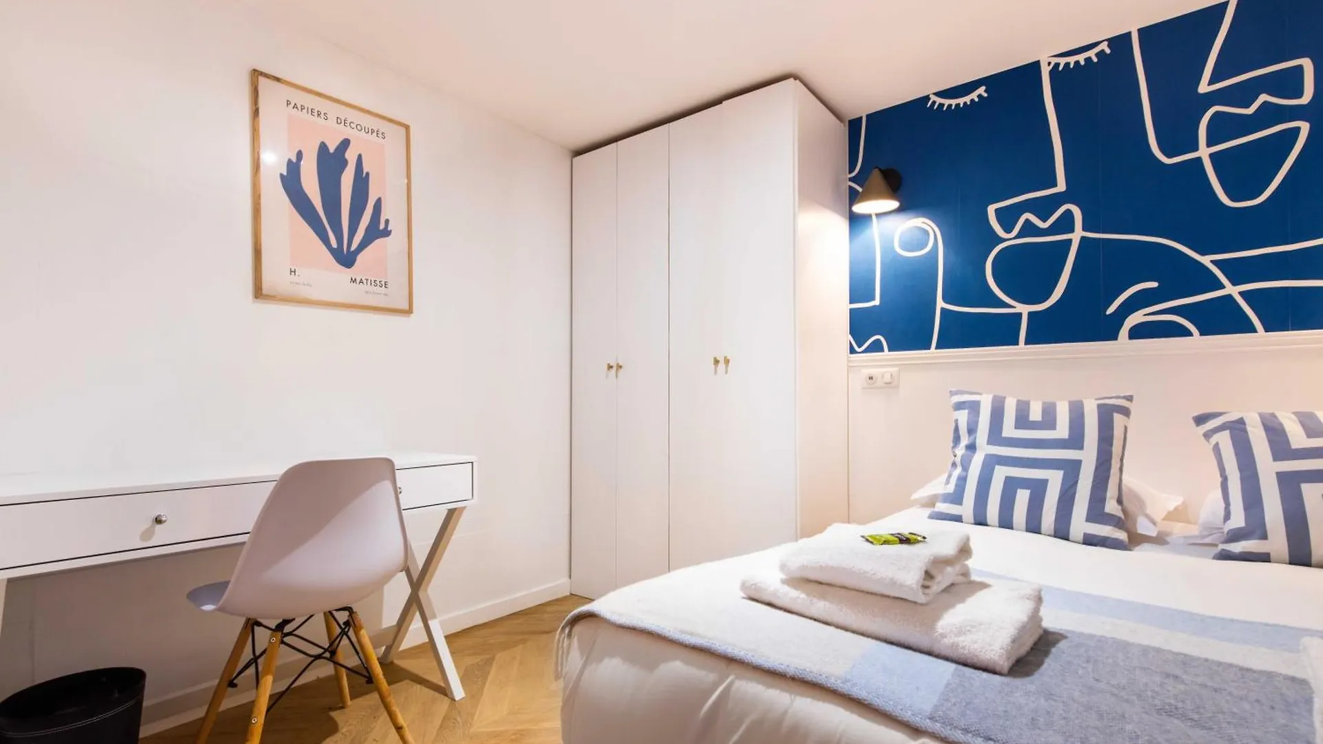 House With Terrasse - 3Br-8P - Sacre Coeur Apartment Paris France